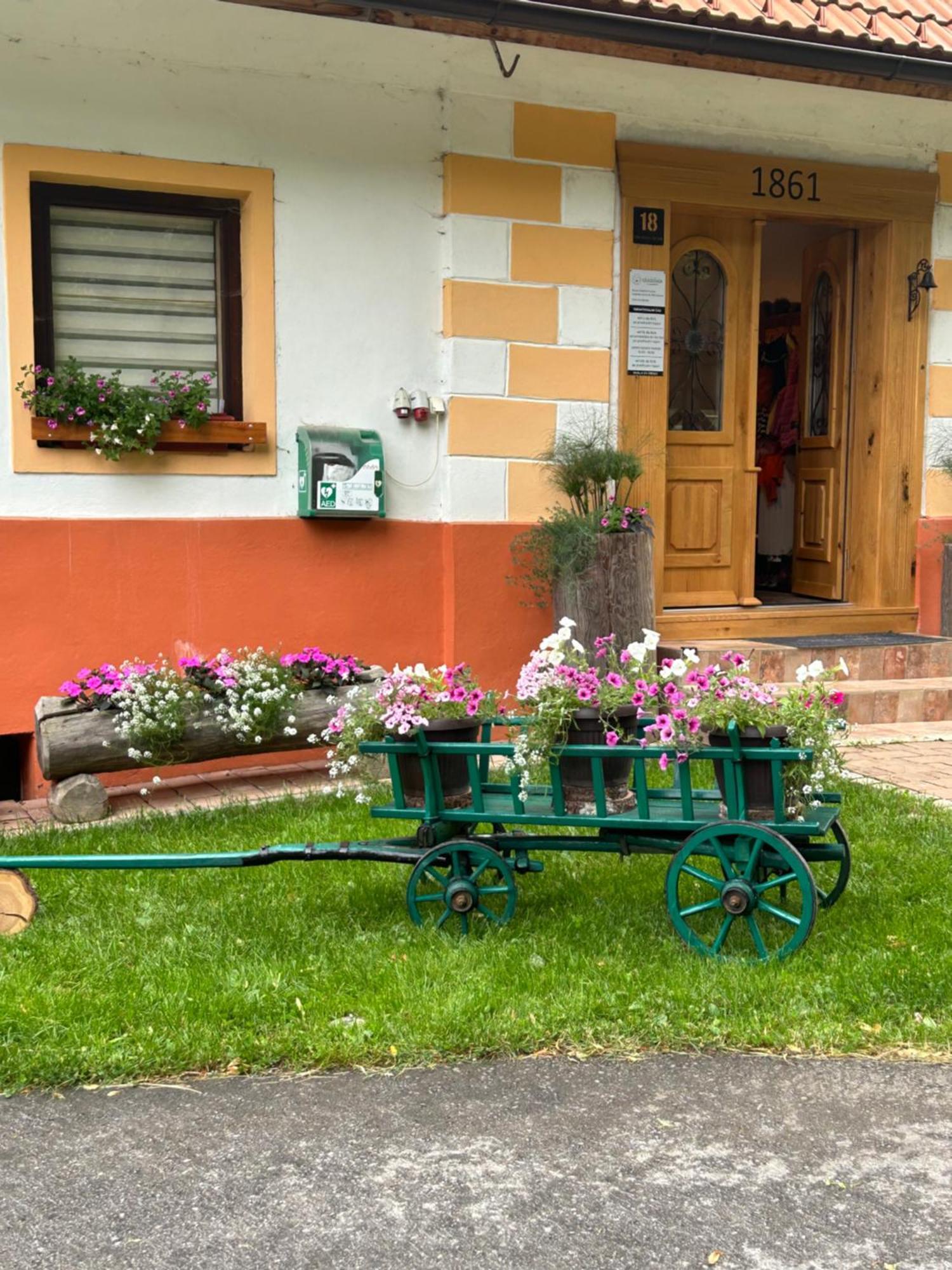 شقة Tourist Farm Gradisnik Solčava المظهر الخارجي الصورة